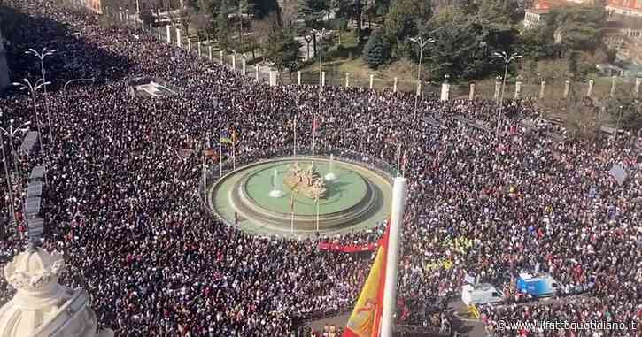 Spagna, in 250mila a Madrid per protestare contro i tagli alla sanità pubblica e il ricorso ai privati