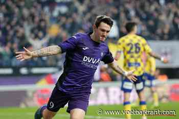 Raman breekt de ban, Slimani maakt het af: Anderlecht domineert hele match, maar moet lang wachten op doelpunten