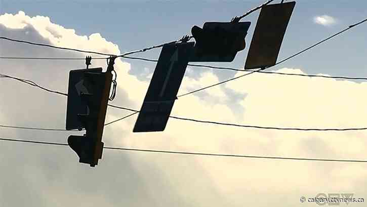 Wind warning issued for southern Alberta communities