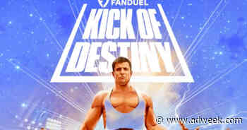 Rob Gronkowski Kicks, Misses, Scores Anyway for FanDuel at Super Bowl