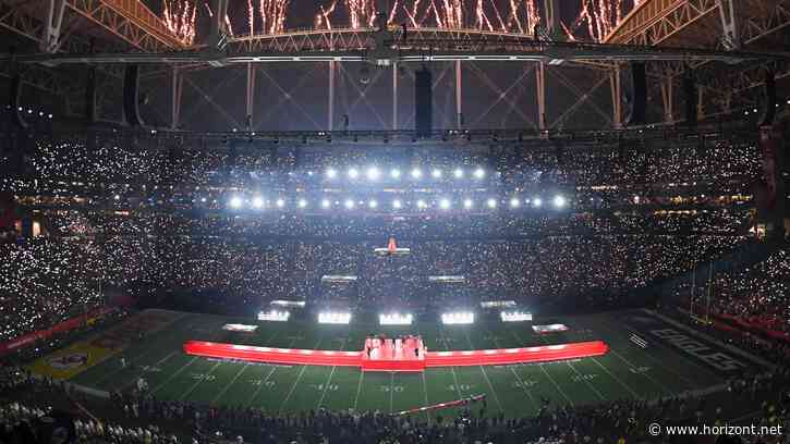 Super Bowl: Rihanna mit spektakulärer Show, Abschied von Dommisch und Esume