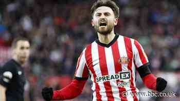 Sunderland 1-0 Reading: Patrick Roberts seals three points for Black Cats