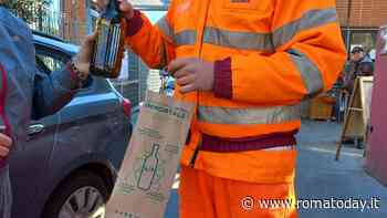 Vetro riciclato, consegnate ai romani oltre 20mila bottigliette