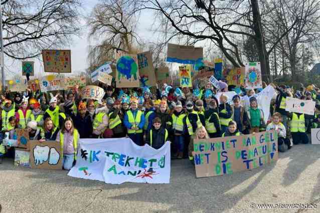 Leerlingen zetten Dikketruiendag extra in de kijker