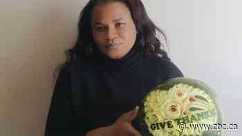 Sask. carver is making fruit art that's a feast for the eyes and the palate