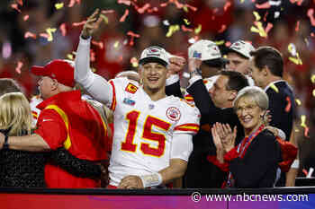 Mahomes leads Chiefs to comeback victory over Eagles in high-scoring Super Bowl