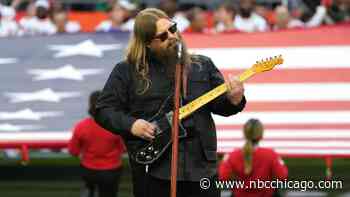 Chris Stapleton Tears, Ben Affleck Dunkin', Rihanna Announcement: Relive Top Super Bowl Moments