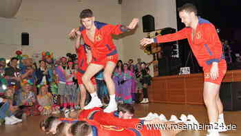 Fünf Vereine - eine Party: Buntes Faschingstreiben im Töginger Kulturzentrum Kantine