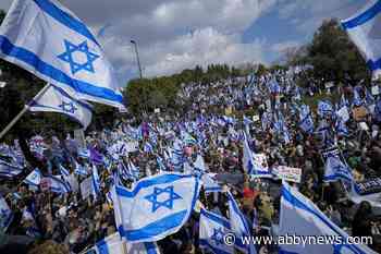 Netanyahu launches contentious overhaul as thousands protest