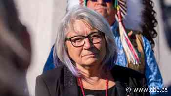 Governor General's office closes social media comments after a wave of hateful remarks