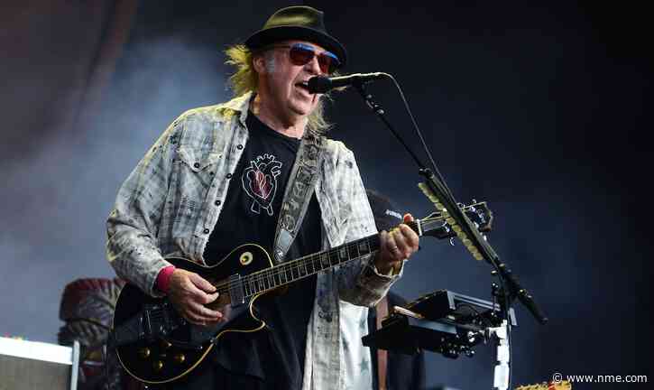 Neil Young announces return to stage with first headline show since 2019