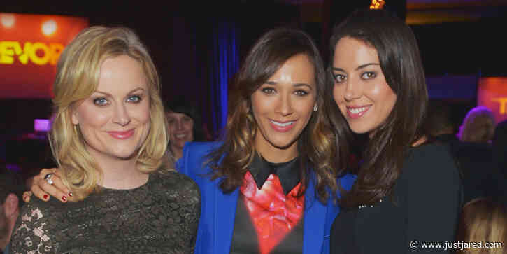 Rashida Jones Reunites With 'Parks & Rec' Co-Stars For Galentine's Day