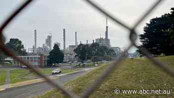 Victorian paper producing plant to close with loss of up to 200 jobs