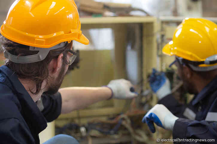 How much self-employed electricians earned in 2022