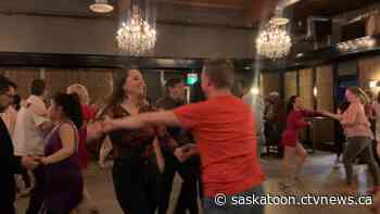 Why Saskatoon couples are trying 'something that they’ve never done together'