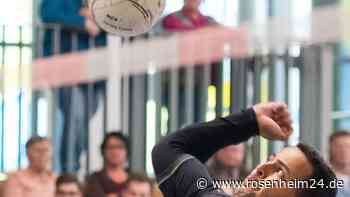 Trotz Verletzung des Hauptangreifers: Rosenheimer Faustballer schaffen Qualifikation