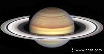 NASA Finds Mysterious Spokes Moving Along Saturn's Rings     - CNET