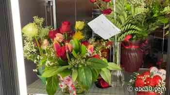 Madera South High School FFA prepare over 200 flower arrangements