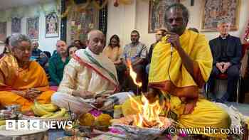 Hundreds attend opening of Swindon's new Hindu temple
