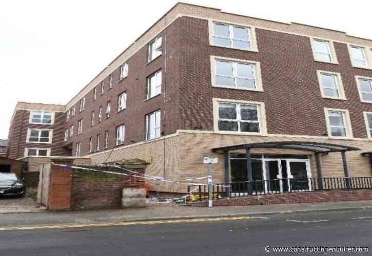 Worker dies in rope access failure on office block