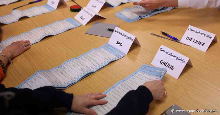 Vergessene Briefwahl-Stimmen werden öffentlich ausgezählt