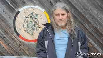 Regina residents say there are cracks in the city's sidewalk snow-clearing bylaw