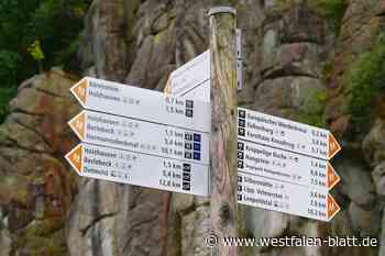 Freiwillige lernen in Detmold, Markierungszeichen richtig zu setzen