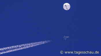 Abschuss von Flugobjekten: Verschwörer vermuten Ablenkungsmanöver