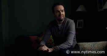 What Is Russia Thinking? A ‘Documentary Opera’ Tries to Answer.