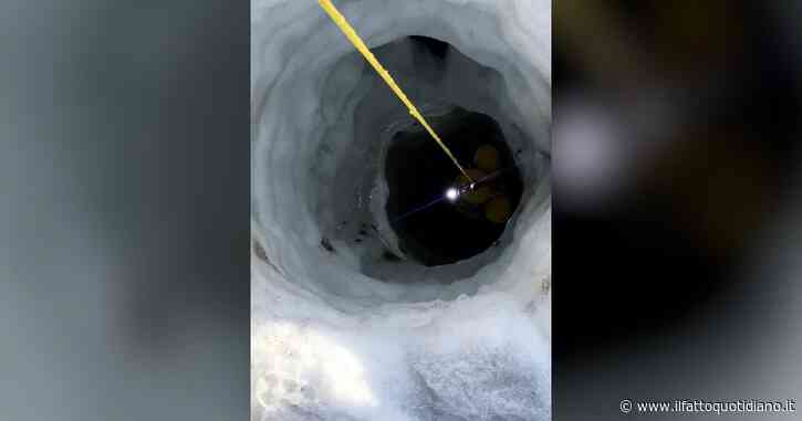 Crisi climatica, per la prima volta una telecamera svela cosa succede sotto il ghiacciaio più grande del mondo