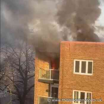Video shows flat fire in Amhurst Park, Stamford Hill