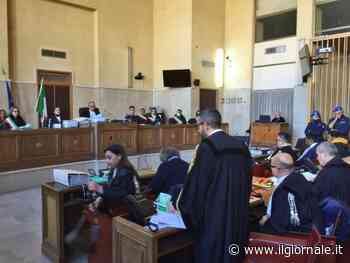 Ucciso a 19 anni perché difese la madre: ergastolo al pakistano