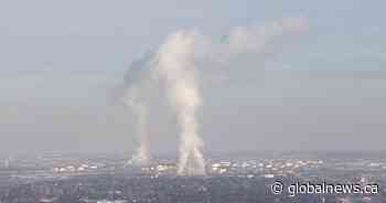 Large plumes of smoke seen in east Edmonton industrial area after fire breaks out