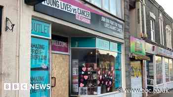 Community help fire-damaged Staple Hill charity shop reopen