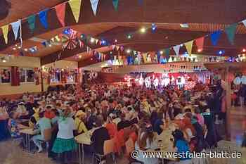 Karneval in Bad Driburg Alhausen mit 400 Narren gefeiert