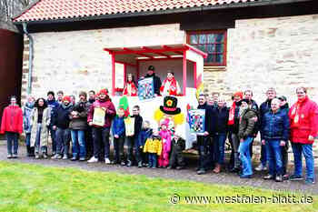 Narren freuen sich auf Rosenmontagszug in Fürstenberg