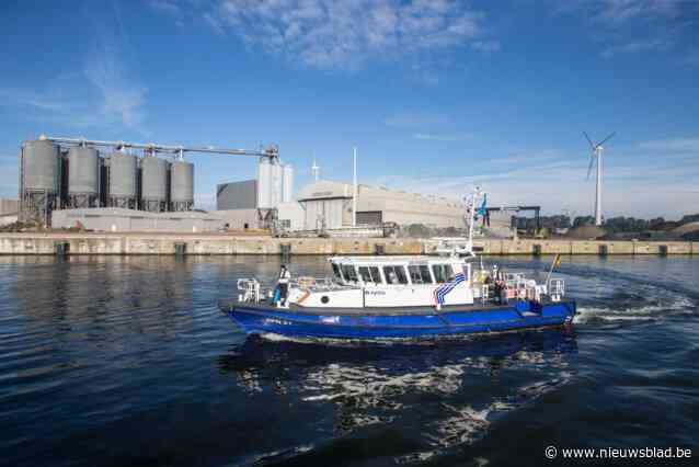 Federale regering kondigt forse investeringen aan in scheepvaartpolitie in strijd tegen drugsmaffia: verdubbeling van aantal manschappen in haven tegen 2025