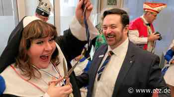 Jenaer Volksbankfiliale wird bei Überfall um 654,32 Euro erleichtert