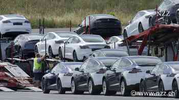 Tesla muss mehr als 360 ooo Fahrzeuge zurückrufen, weil Autopilot-Software nicht sicher genug ist