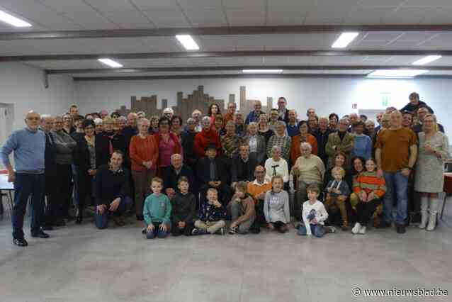 Buren wensen elkaar gelukkig nieuwjaar