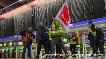 Warnstreik legt Betrieb an sieben Flughäfen lahm