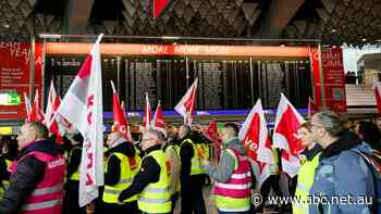 German airport workers' strike grounds nearly 300,000 passengers, including politicians