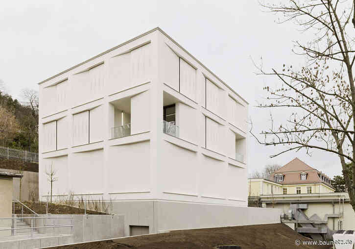 Spitzenforschung am Hang
 - Institutsbau in Jena von Osterwold Schmidt
