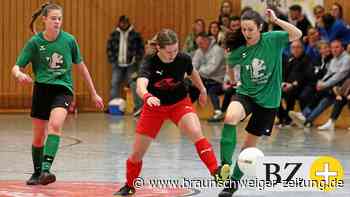 Acht Frauenteams beim Eixer Ersatzturnier