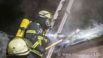 Lagerhalle mit Styropor in Flammen – auch diverse Gasflaschen in Gefahr