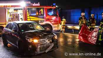 A1 bei Hagen: 20-Jähriger will Hund von Fahrbahn retten und stirbt