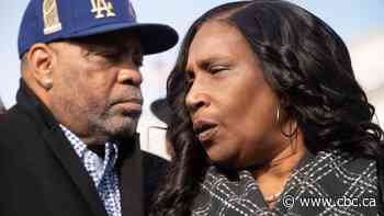 5 former Memphis, Tenn., police officers plead not guilty to murder in death of Tyre Nichols