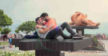 This Campaign Reimagines a Romantic Landmark to Reflect Modern Love