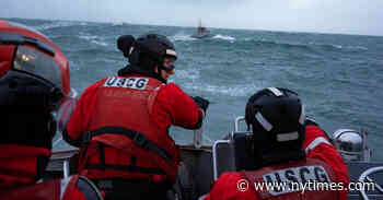 In a Treacherous Corner of Washington, a Classroom With 40-Foot Waves