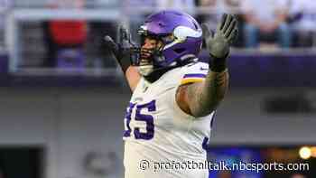 Vikings re-sign Khyiris Tonga